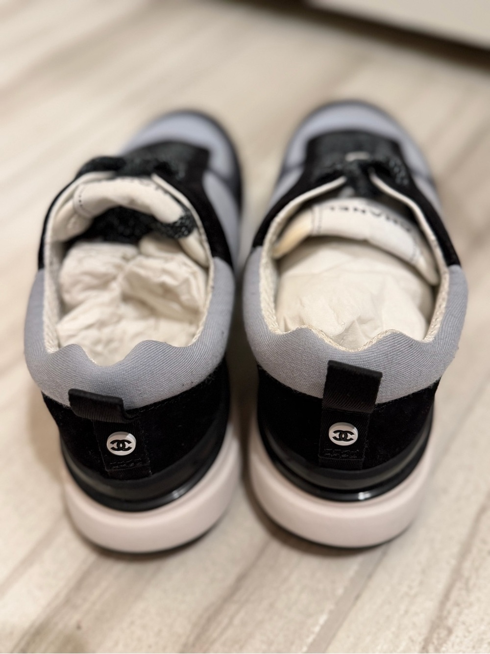 Chanel 22B Black Blue White  Lace Up Flat Runner sneaker size 38.5 - Picture 7 of 8
